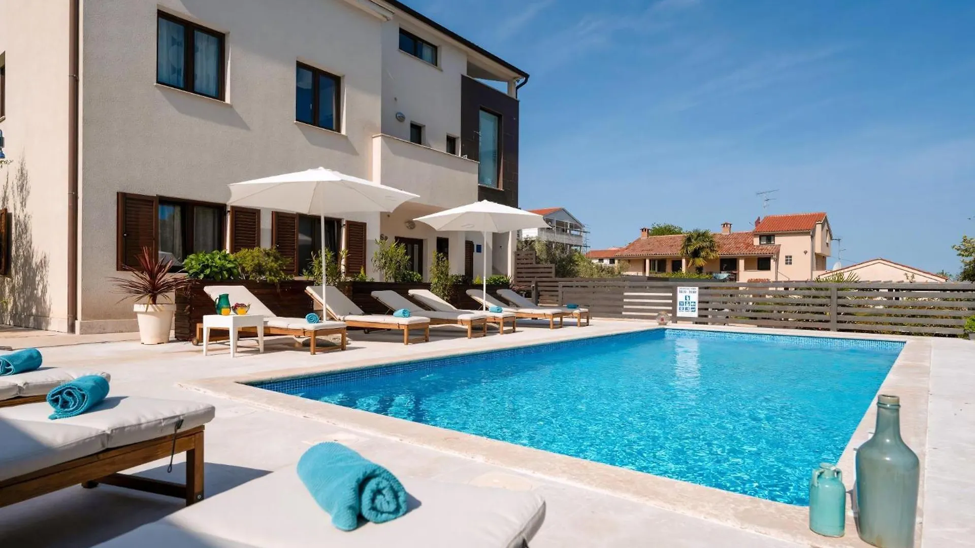 Ferienwohnung Mala 3 Mit Pool Und Whirlpool Funtana