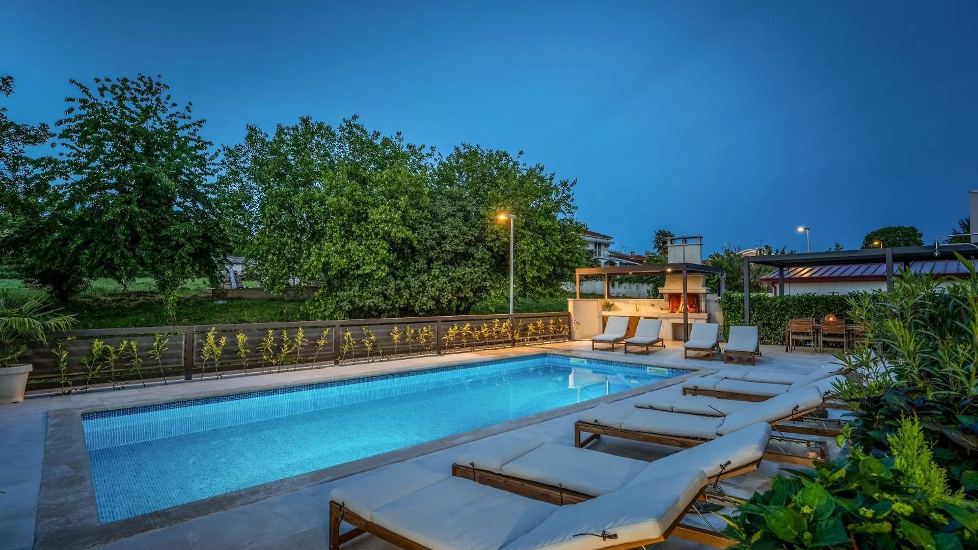Ferienwohnung Mala 3 Mit Pool Und Whirlpool Funtana Apartment