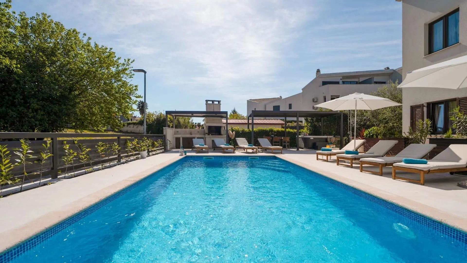 Ferienwohnung Mala 3 Mit Pool Und Whirlpool Funtana